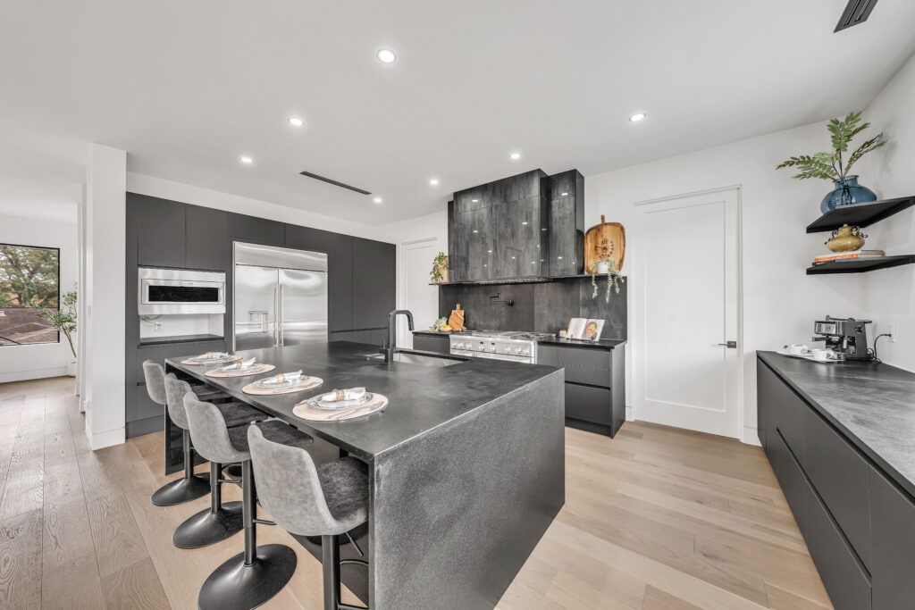 Professional kitchen remodeling by builders of the south