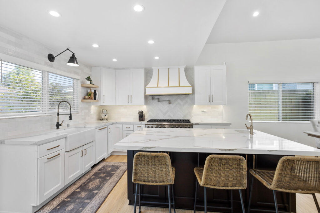 elegant kitchen Countertops design by builders of the south