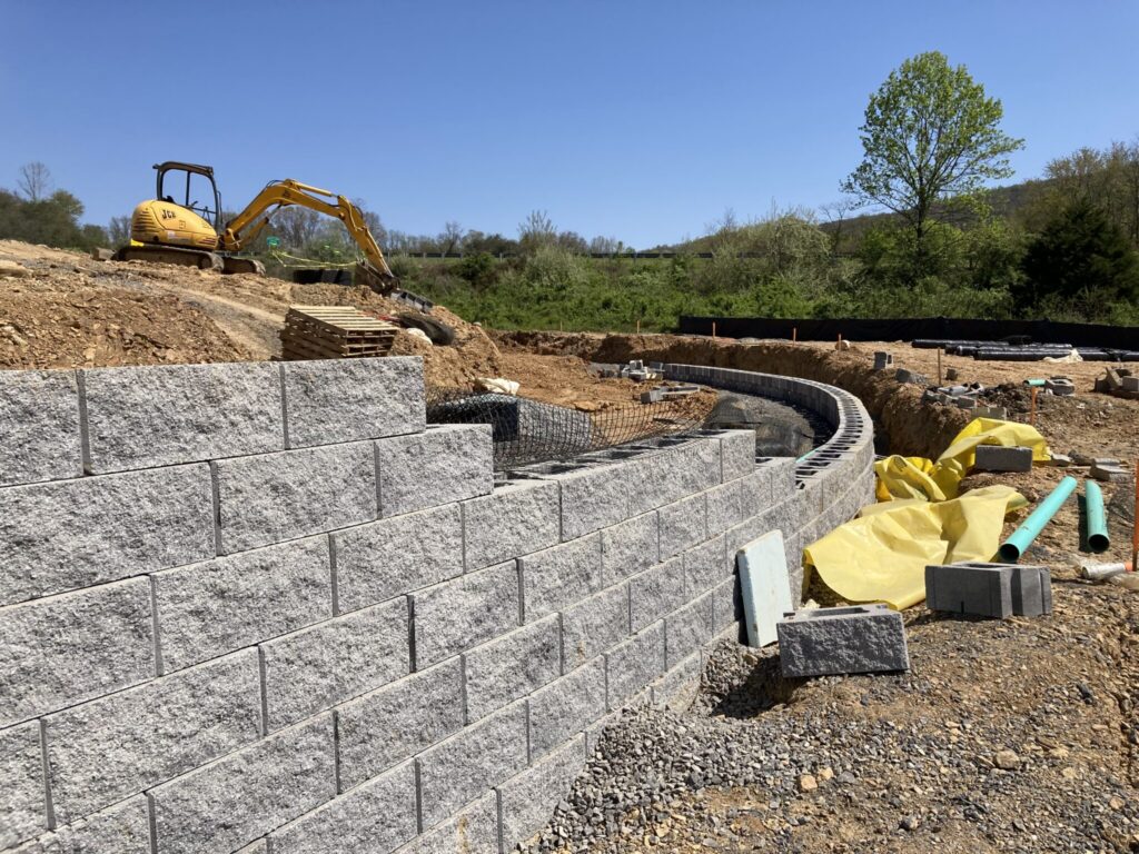 retaining-wall-construction-by-builder-of-south